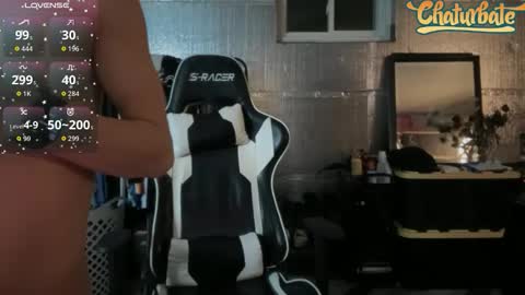 Snapshot of robertcicijr21 chatting on 10/13/25, 01:16 Robert Cici Jr. online show from 10/13/25, 01:16