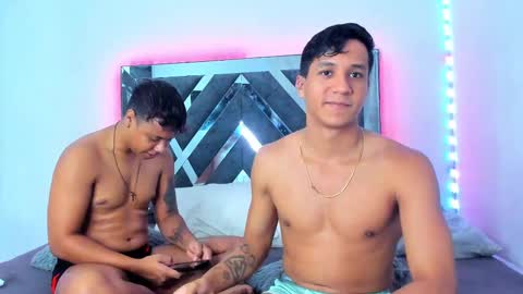 Robert Miller And Mael Thompson  online show from 02/12/25, 04:44