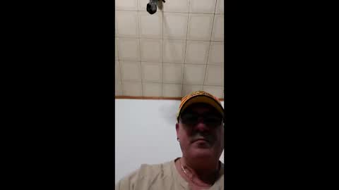 roberto1972 online show from 12/14/25, 06:12