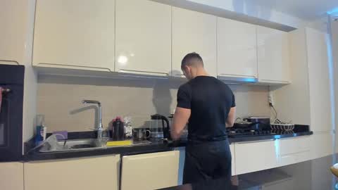 roberto4ever online show from 02/24/25, 06:16