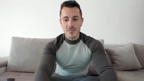 roberto4ever online show from 02/24/25, 12:37