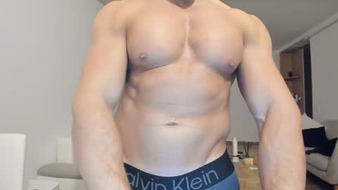 roberto4ever online show from 11/17/25, 05:41