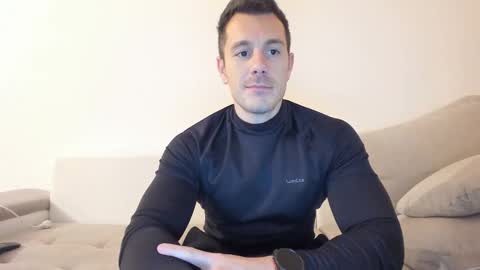 roberto4ever online show from 11/25/25, 04:18