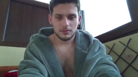 Snapshot of roberto_twink1 chatting on 12/02/24, 05:59 Roberto online show from 12/02/24, 05:59