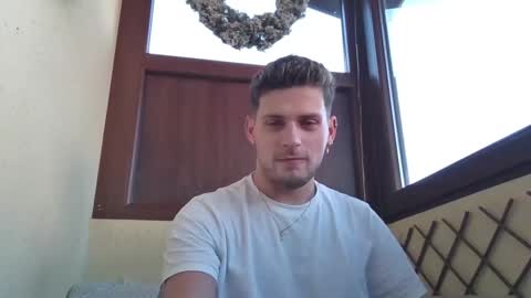 Snapshot of roberto_twink1 chatting on 12/16/24, 07:04 Roberto online show from 12/16/24, 07:04