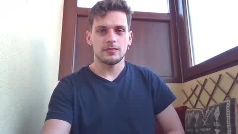 Snapshot of roberto_twink1 chatting on 02/14/25, 07:28 Roberto online show from 02/14/25, 07:28