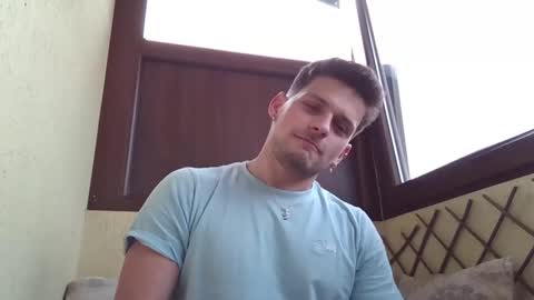 Snapshot of roberto_twink1 chatting on 03/11/25, 12:39 Roberto online show from 03/11/25, 12:39