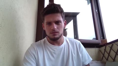 Snapshot of roberto_twink1 chatting on 09/12/25, 06:46 Roberto online show from 09/12/25, 06:46