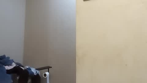 Snapshot of robertsaiz4200 chatting on 11/08/25, 02:34 robertsaiz4200 online show from 11/08/25, 02:34