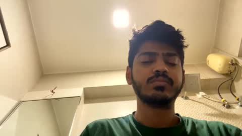 Snapshot of robertsalia220 chatting on 02/01/25, 04:24 Robertsalia online show from 02/01/25, 04:24