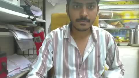 Snapshot of robertsalia220 chatting on 03/08/25, 12:52 Robertsalia online show from 03/08/25, 12:52