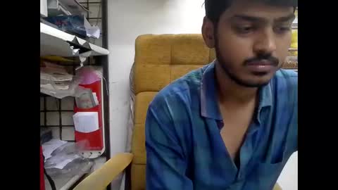 Snapshot of robertsalia220 chatting on 11/03/25, 12:39 Robertsalia online show from 11/03/25, 12:39