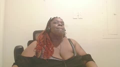 robertswhitney52 online show from 09/22/25, 11:01