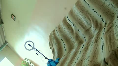 Snapshot of robertuxx chatting on 12/15/24, 06:37 BRAZILIAN BOY online show from 12/15/24, 06:37