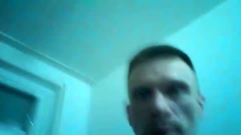 Snapshot of robertxxxpo chatting on 01/07/25, 03:03 Zenek online show from 01/07/25, 03:03