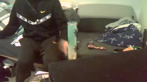 Snapshot of robertxxxpo chatting on 11/22/25, 03:05 Zenek online show from 11/22/25, 03:05