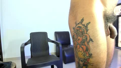 Snapshot of roberx_12 chatting on 02/16/25, 05:37 roberx_12 online show from 02/16/25, 05:37