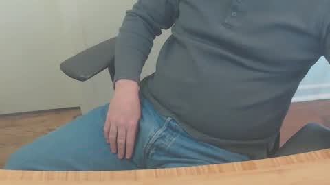 Snapshot of robidan753927 chatting on 02/24/26, 02:48 robidan753927 online show from 02/24/26, 02:48