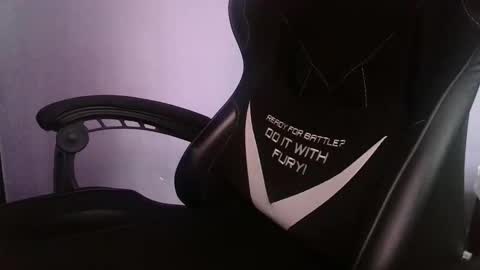 robikcz12 online show from 12/05/25, 11:41