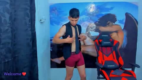 Snapshot of robin_lenox chatting on 12/02/24, 12:29 Robin online show from 12/02/24, 12:29