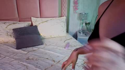 robin D online show from 12/16/25, 11:59