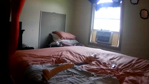 RobinHEAD online show from 04/15/26, 03:41