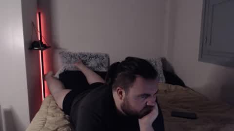 Snapshot of robinmyself chatting on 12/04/25, 12:31 Robin online show from 12/04/25, 12:31