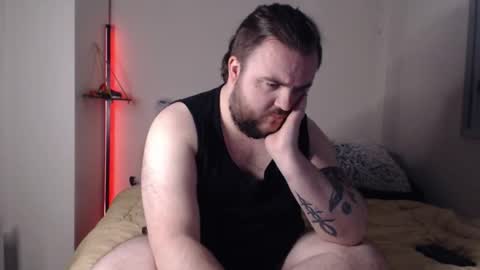 Snapshot of robinmyself chatting on 12/14/25, 12:49 Robin online show from 12/14/25, 12:49