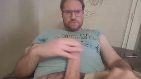 Snapshot of robinouhot chatting on 02/12/25, 04:44 robinouhot online show from 02/12/25, 04:44