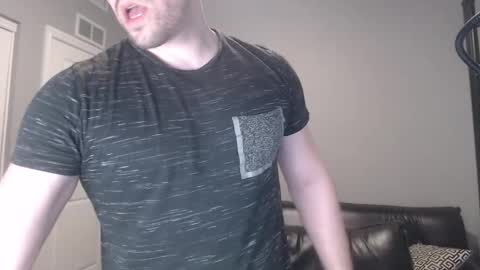 Snapshot of robknocks chatting on 02/18/26, 01:01 Rob Knocks online show from 02/18/26, 01:01