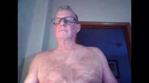 robo0000 online show from 05/15/26, 11:01