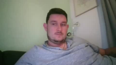 Snapshot of robtheman94 chatting on 09/15/25, 09:48 Robin online show from 09/15/25, 09:48