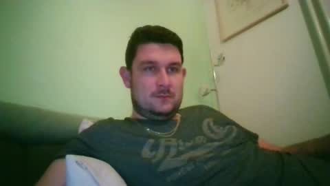 Snapshot of robtheman94 chatting on 10/06/25, 09:01 Robin online show from 10/06/25, 09:01