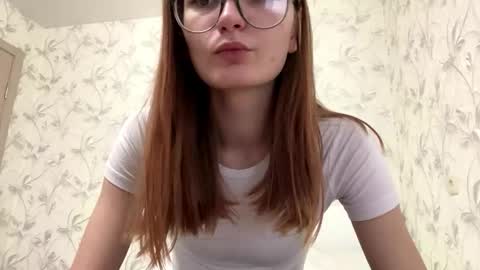 robynsentinella online show from 12/01/25, 07:35