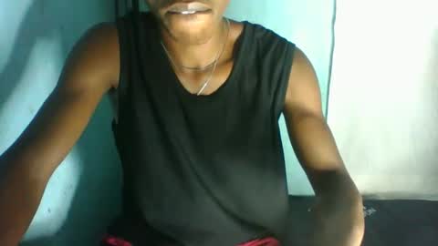 Snapshot of rocardo1510 chatting on 02/19/25, 12:33 rocardo1510 online show from 02/19/25, 12:33