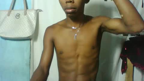 Snapshot of rocardo1510 chatting on 03/06/25, 06:52 rocardo1510 online show from 03/06/25, 06:52