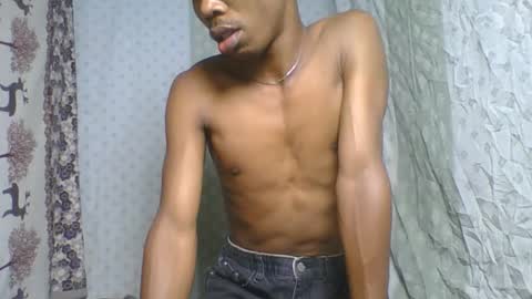 Snapshot of rocardo1510 chatting on 10/12/25, 07:24 rocardo1510 online show from 10/12/25, 07:24