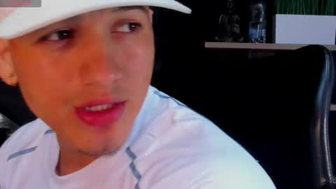 rocco_santos online show from 11/26/25, 12:22