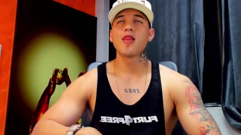 rocco_santos online show from 12/15/25, 04:17