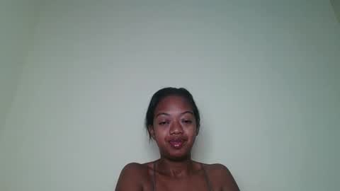 rochellinah online show from 05/04/26, 01:45