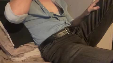 Snapshot of rocinante_99 chatting on 11/26/25, 11:17 Roci online show from 11/26/25, 11:17