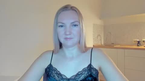 rock__baby online show from 11/08/25, 10:41