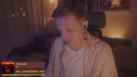 Snapshot of rocketbunnyxxx chatting on 10/01/25, 05:41 Rocket Bunny online show from 10/01/25, 05:41