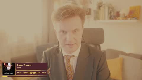 Snapshot of rocketbunnyxxx chatting on 10/10/25, 03:00 Rocket Bunny online show from 10/10/25, 03:00