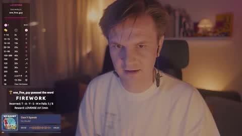 Snapshot of rocketbunnyxxx chatting on 10/29/25, 10:11 Rocket Bunny online show from 10/29/25, 10:11