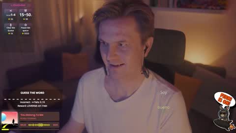 Snapshot of rocketbunnyxxx chatting on 11/14/25, 07:01 Rocket Bunny online show from 11/14/25, 07:01