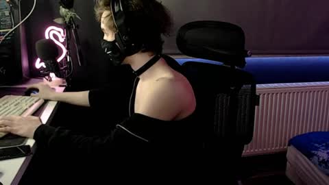 Snapshot of rocketmanchannel chatting on 04/14/26, 04:57 RocketManChannel online show from 04/14/26, 04:57