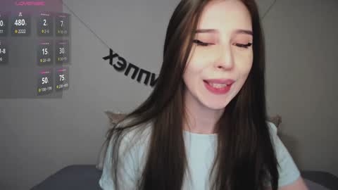 Snapshot of rocketsgirl chatting on 12/28/24, 08:05 rocketsgirl online show from 12/28/24, 08:05