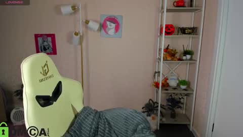 Rockett online show from 11/20/25, 01:06