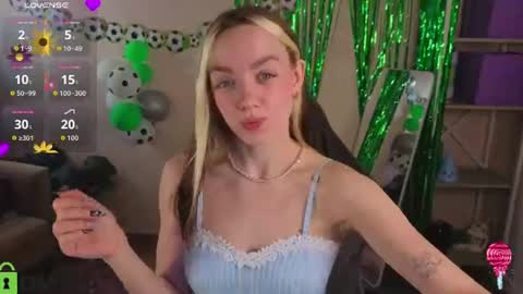 Snapshot of rockett_bunny chatting on 07/01/26, 06:04 Rockett online show from 07/01/26, 06:04